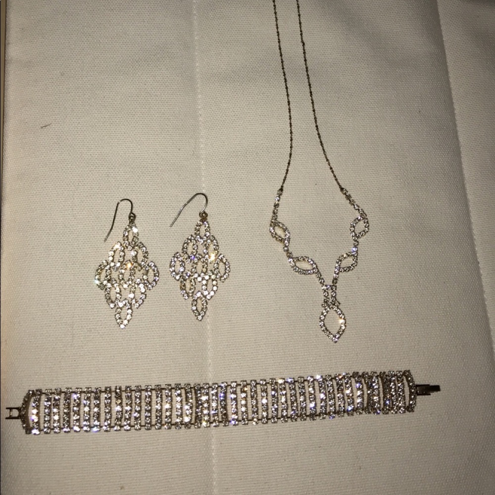 Beautiful jewelry set